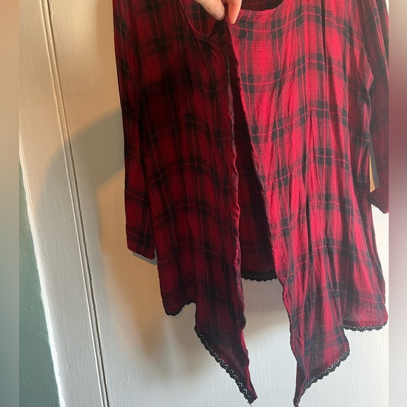 Red checkered Ransom Shirt - Picture 3 of 4